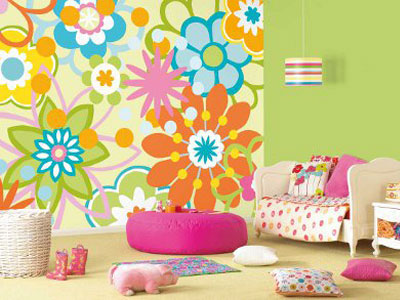 Предпочитаем обои в ребяческую комнату.